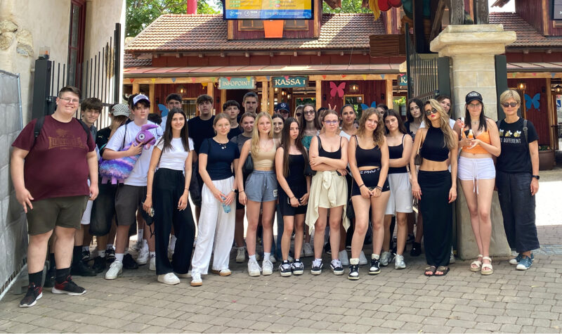 1s und 2BK: Ausflug in den Familypark